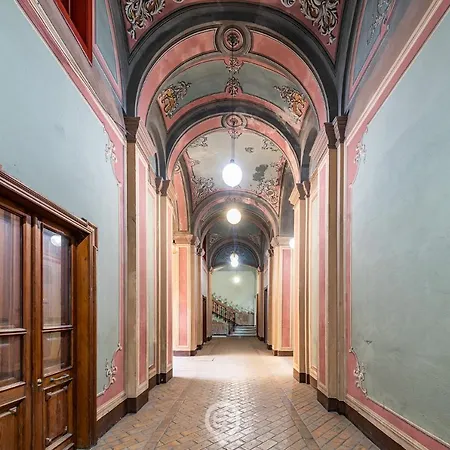 Apartment Historic Floral House *