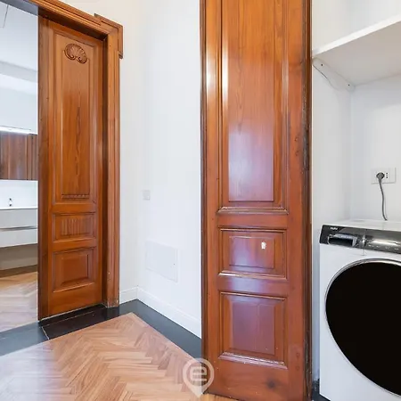 Historic Floral House Apartment Cagliari
